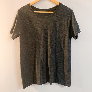 Lululemon | Men’s camo t-shirt